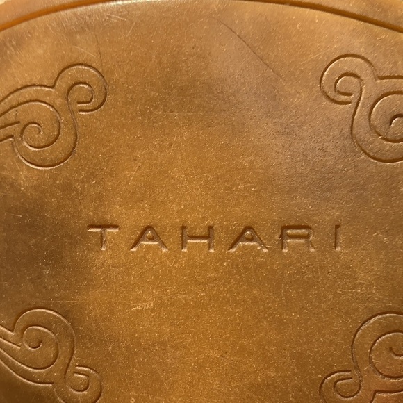 Tahari Gloria cream and navy cap toe flats - Picture 8 of 8